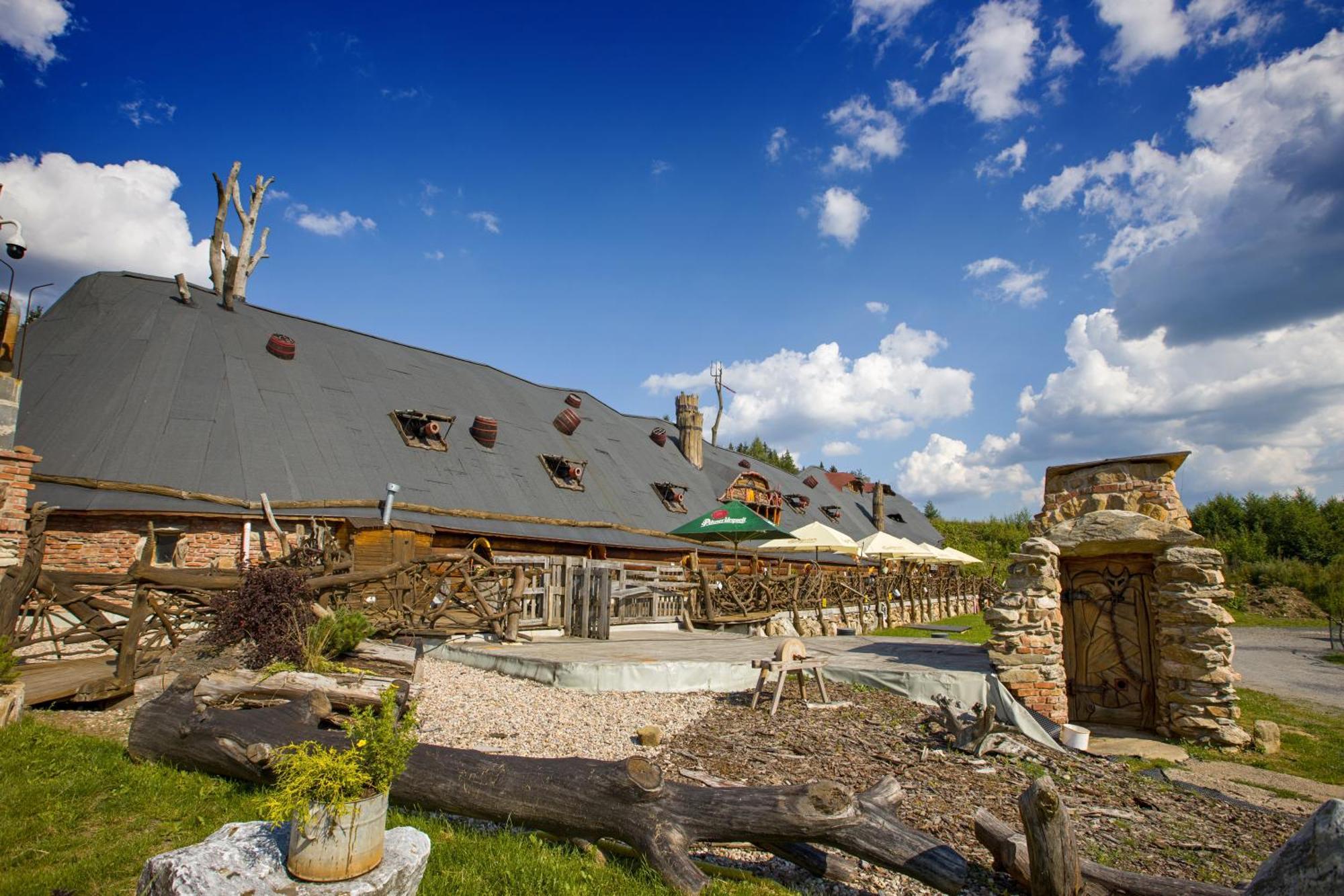 Hotel Kocourkov Hlinsko Dış mekan fotoğraf